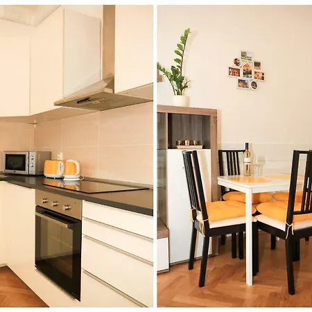 Yellow Apartment Few Steps From Metro Prague Exterior photo