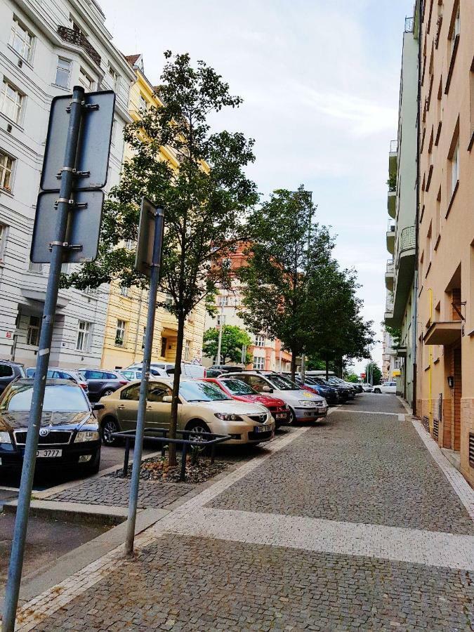 Apartament Yellow Few Steps From Metro